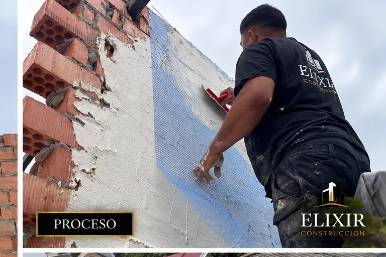 Instalación de chapa de cubierta en la vivienda en azotea de Elixir Construcción